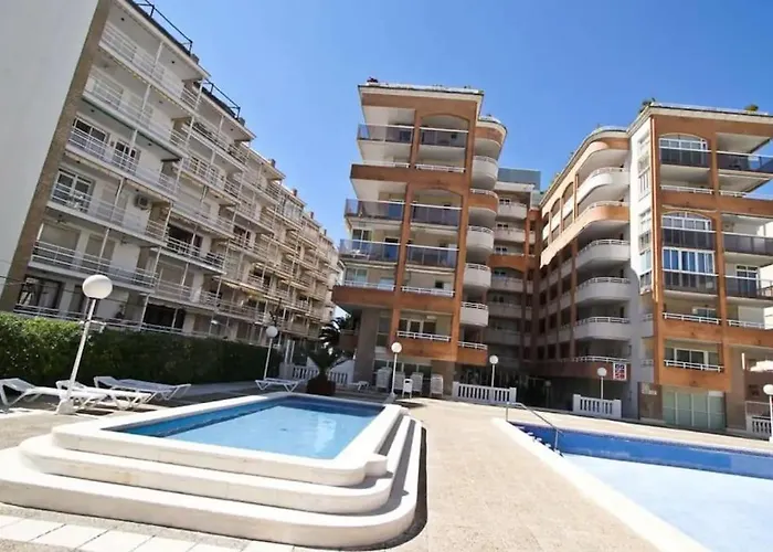 White Beach 100M Playa, Wifi, Pool 6Pax